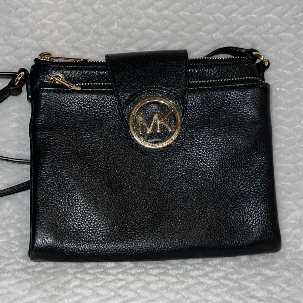 Michael Kors Fulton Black Crossbody Bag Double Zip Leather Gold Tone
